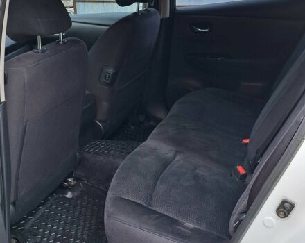 Белый Ниссан Лиф, объемом двигателя 0 л и пробегом 2 тыс. км за 5300 $, фото 1 на Automoto.ua