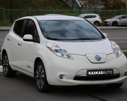 Белый Ниссан Лиф, объемом двигателя 0 л и пробегом 220 тыс. км за 7300 $, фото 2 на Automoto.ua