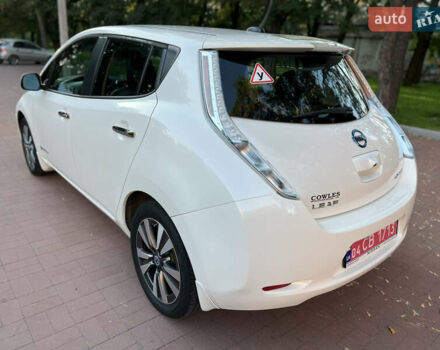 Белый Ниссан Лиф, объемом двигателя 0 л и пробегом 109 тыс. км за 7700 $, фото 13 на Automoto.ua