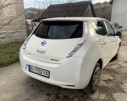 Белый Ниссан Лиф, объемом двигателя 0 л и пробегом 204 тыс. км за 5500 $, фото 2 на Automoto.ua