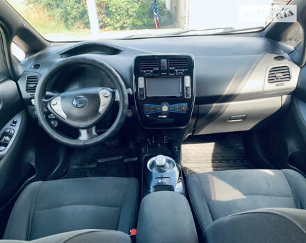 Белый Ниссан Лиф, объемом двигателя 0 л и пробегом 123 тыс. км за 9150 $, фото 21 на Automoto.ua