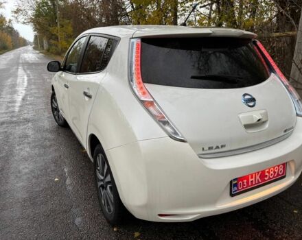 Белый Ниссан Лиф, объемом двигателя 0 л и пробегом 106 тыс. км за 8800 $, фото 6 на Automoto.ua