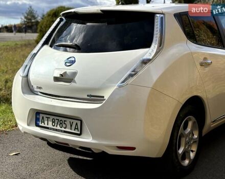 Белый Ниссан Лиф, объемом двигателя 0 л и пробегом 155 тыс. км за 5555 $, фото 11 на Automoto.ua