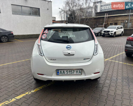 Белый Ниссан Лиф, объемом двигателя 0 л и пробегом 120 тыс. км за 7500 $, фото 8 на Automoto.ua