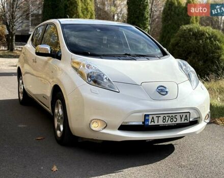 Белый Ниссан Лиф, объемом двигателя 0 л и пробегом 155 тыс. км за 5555 $, фото 5 на Automoto.ua