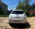 Білий Ніссан Ліф, об'ємом двигуна 0 л та пробігом 130 тис. км за 7000 $, фото 4 на Automoto.ua