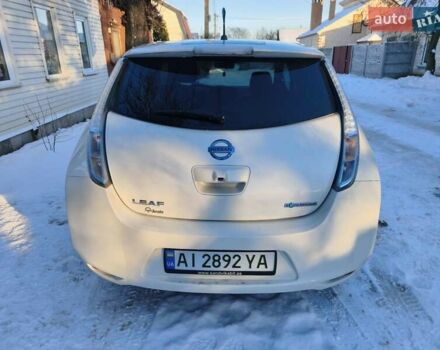 Білий Ніссан Ліф, об'ємом двигуна 0 л та пробігом 116 тис. км за 10500 $, фото 2 на Automoto.ua