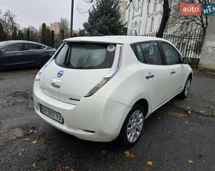 Белый Ниссан Лиф, объемом двигателя 0 л и пробегом 288 тыс. км за 3999 $, фото 2 на Automoto.ua