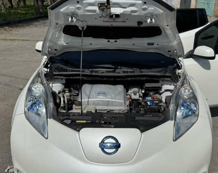 Білий Ніссан Ліф, об'ємом двигуна 0 л та пробігом 187 тис. км за 6300 $, фото 29 на Automoto.ua