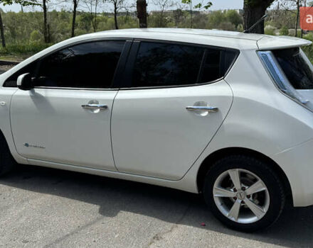 Білий Ніссан Ліф, об'ємом двигуна 0 л та пробігом 187 тис. км за 6300 $, фото 9 на Automoto.ua