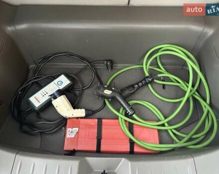 Белый Ниссан Лиф, объемом двигателя 0 л и пробегом 132 тыс. км за 5300 $, фото 22 на Automoto.ua