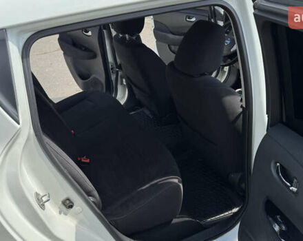 Білий Ніссан Ліф, об'ємом двигуна 0 л та пробігом 187 тис. км за 6300 $, фото 22 на Automoto.ua