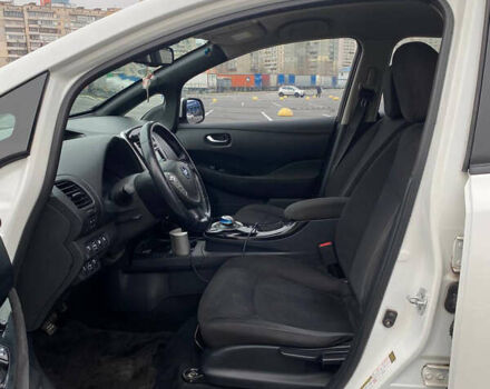 Белый Ниссан Лиф, объемом двигателя 0 л и пробегом 90 тыс. км за 6700 $, фото 9 на Automoto.ua