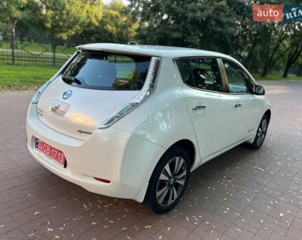 Белый Ниссан Лиф, объемом двигателя 0 л и пробегом 109 тыс. км за 7700 $, фото 9 на Automoto.ua