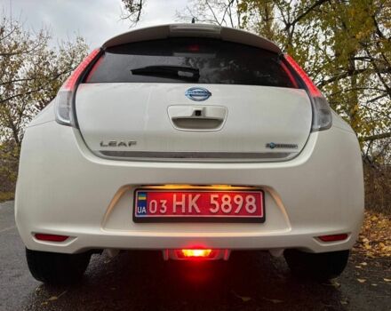 Белый Ниссан Лиф, объемом двигателя 0 л и пробегом 106 тыс. км за 8800 $, фото 4 на Automoto.ua