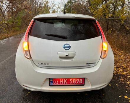 Белый Ниссан Лиф, объемом двигателя 0 л и пробегом 106 тыс. км за 8800 $, фото 3 на Automoto.ua