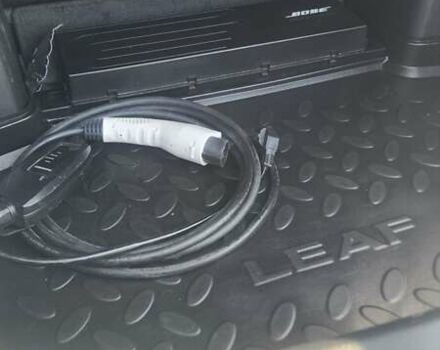 Белый Ниссан Лиф, объемом двигателя 0 л и пробегом 137 тыс. км за 6500 $, фото 16 на Automoto.ua