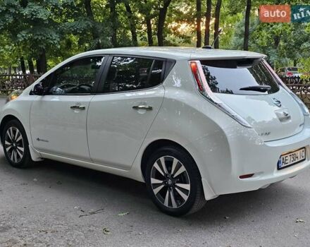 Белый Ниссан Лиф, объемом двигателя 0 л и пробегом 88 тыс. км за 7900 $, фото 27 на Automoto.ua