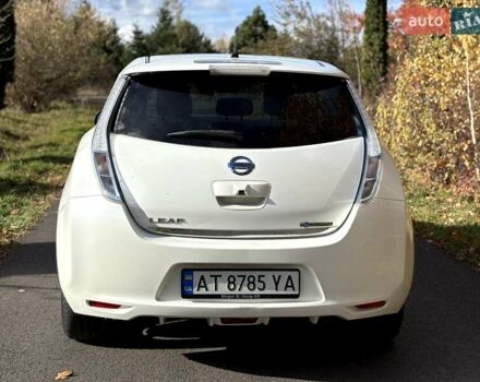 Белый Ниссан Лиф, объемом двигателя 0 л и пробегом 155 тыс. км за 5555 $, фото 10 на Automoto.ua