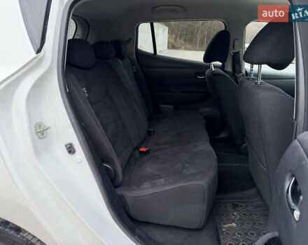 Білий Ніссан Ліф, об'ємом двигуна 0 л та пробігом 122 тис. км за 6200 $, фото 17 на Automoto.ua