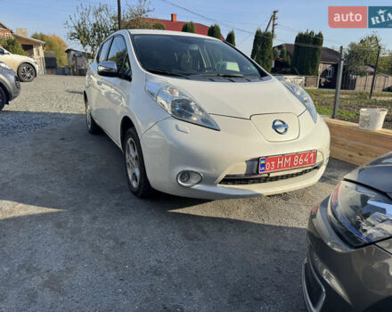 Белый Ниссан Лиф, объемом двигателя 0 л и пробегом 49 тыс. км за 7500 $, фото 20 на Automoto.ua