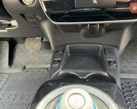 Білий Ніссан Ліф, об'ємом двигуна 0 л та пробігом 187 тис. км за 6300 $, фото 17 на Automoto.ua