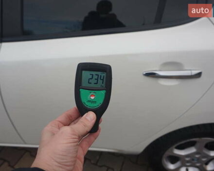 Білий Ніссан Ліф, об'ємом двигуна 0 л та пробігом 138 тис. км за 5888 $, фото 66 на Automoto.ua