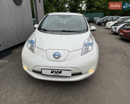 Белый Ниссан Лиф, объемом двигателя 0 л и пробегом 283 тыс. км за 5200 $, фото 1 на Automoto.ua