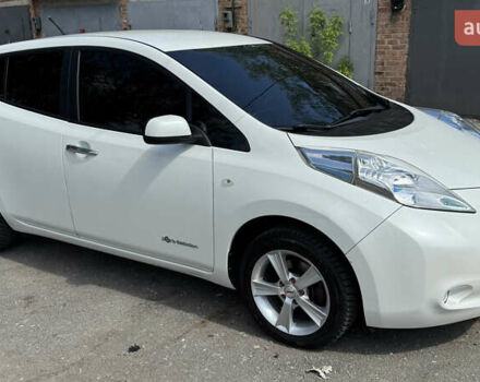 Білий Ніссан Ліф, об'ємом двигуна 0 л та пробігом 187 тис. км за 6300 $, фото 4 на Automoto.ua