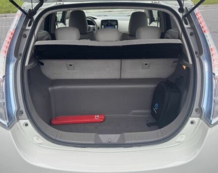 Білий Ніссан Ліф, об'ємом двигуна 0 л та пробігом 114 тис. км за 4900 $, фото 18 на Automoto.ua