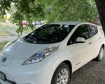 Белый Ниссан Лиф, объемом двигателя 0 л и пробегом 81 тыс. км за 6900 $, фото 2 на Automoto.ua