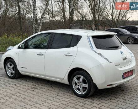 Білий Ніссан Ліф, об'ємом двигуна 0 л та пробігом 122 тис. км за 6200 $, фото 6 на Automoto.ua