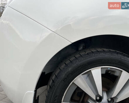 Белый Ниссан Лиф, объемом двигателя 0 л и пробегом 115 тыс. км за 4800 $, фото 11 на Automoto.ua