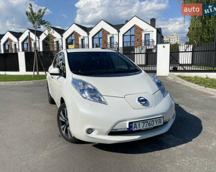 Белый Ниссан Лиф, объемом двигателя 0 л и пробегом 163 тыс. км за 7500 $, фото 1 на Automoto.ua