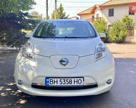 Білий Ніссан Ліф, об'ємом двигуна 0 л та пробігом 150 тис. км за 6800 $, фото 14 на Automoto.ua