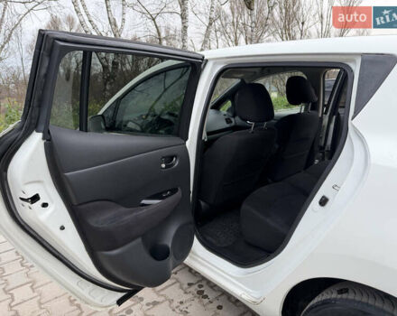Білий Ніссан Ліф, об'ємом двигуна 0 л та пробігом 122 тис. км за 6200 $, фото 14 на Automoto.ua