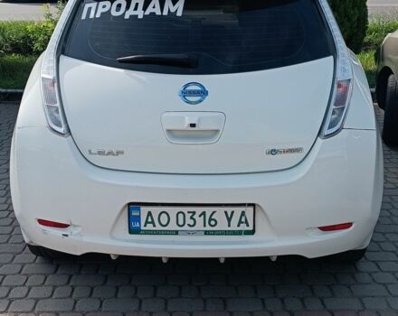 Белый Ниссан Лиф, объемом двигателя 0 л и пробегом 126 тыс. км за 5000 $, фото 3 на Automoto.ua