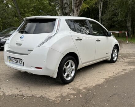 Белый Ниссан Лиф, объемом двигателя 0 л и пробегом 143 тыс. км за 5700 $, фото 5 на Automoto.ua