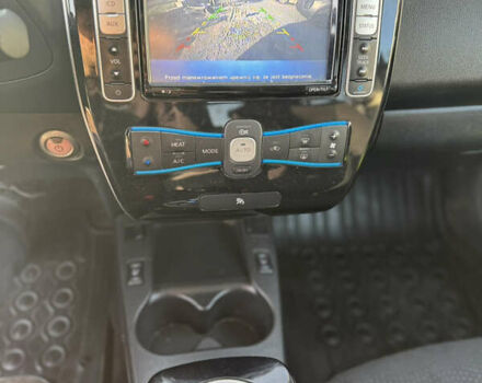 Белый Ниссан Лиф, объемом двигателя 0 л и пробегом 49 тыс. км за 7500 $, фото 9 на Automoto.ua