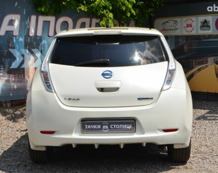 Белый Ниссан Лиф, объемом двигателя 0 л и пробегом 190 тыс. км за 5999 $, фото 3 на Automoto.ua