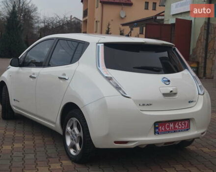 Білий Ніссан Ліф, об'ємом двигуна 0 л та пробігом 138 тис. км за 5888 $, фото 10 на Automoto.ua