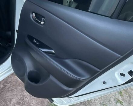 Белый Ниссан Лиф, объемом двигателя 0 л и пробегом 116 тыс. км за 5000 $, фото 13 на Automoto.ua