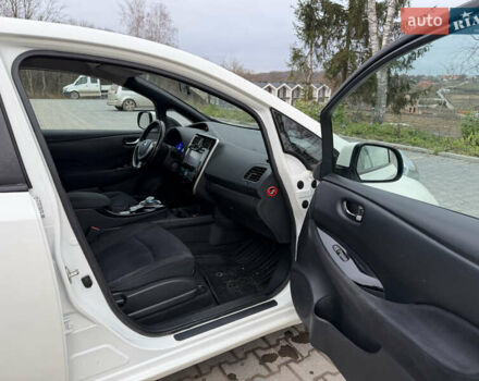 Білий Ніссан Ліф, об'ємом двигуна 0 л та пробігом 122 тис. км за 6200 $, фото 18 на Automoto.ua