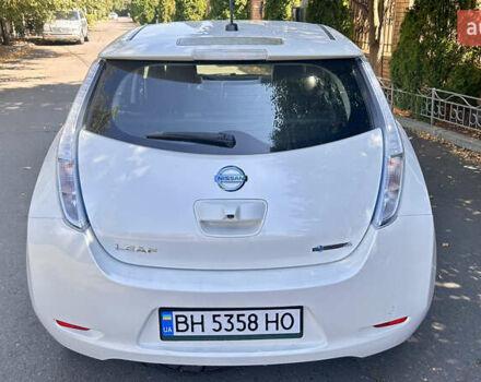 Білий Ніссан Ліф, об'ємом двигуна 0 л та пробігом 150 тис. км за 6800 $, фото 13 на Automoto.ua
