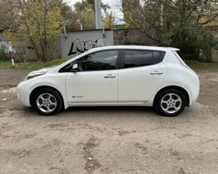 Белый Ниссан Лиф, объемом двигателя 0 л и пробегом 143 тыс. км за 5700 $, фото 7 на Automoto.ua