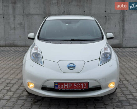 Білий Ніссан Ліф, об'ємом двигуна 0 л та пробігом 122 тис. км за 6200 $, фото 1 на Automoto.ua