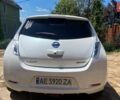 Білий Ніссан Ліф, об'ємом двигуна 0 л та пробігом 130 тис. км за 7000 $, фото 5 на Automoto.ua