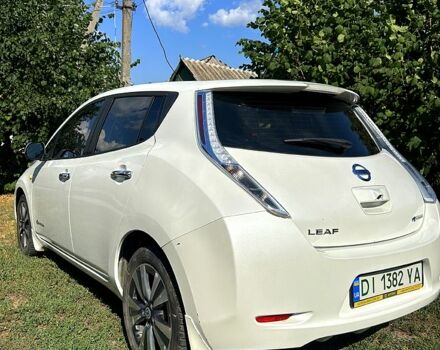 Белый Ниссан Лиф, объемом двигателя 0 л и пробегом 103 тыс. км за 8150 $, фото 3 на Automoto.ua