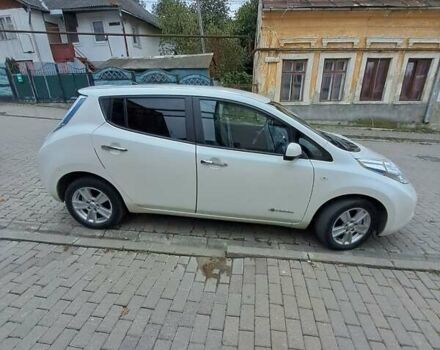 Белый Ниссан Лиф, объемом двигателя 0 л и пробегом 167 тыс. км за 6200 $, фото 2 на Automoto.ua