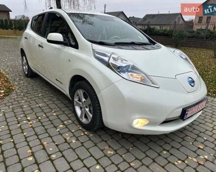 Белый Ниссан Лиф, объемом двигателя 0 л и пробегом 132 тыс. км за 5300 $, фото 2 на Automoto.ua